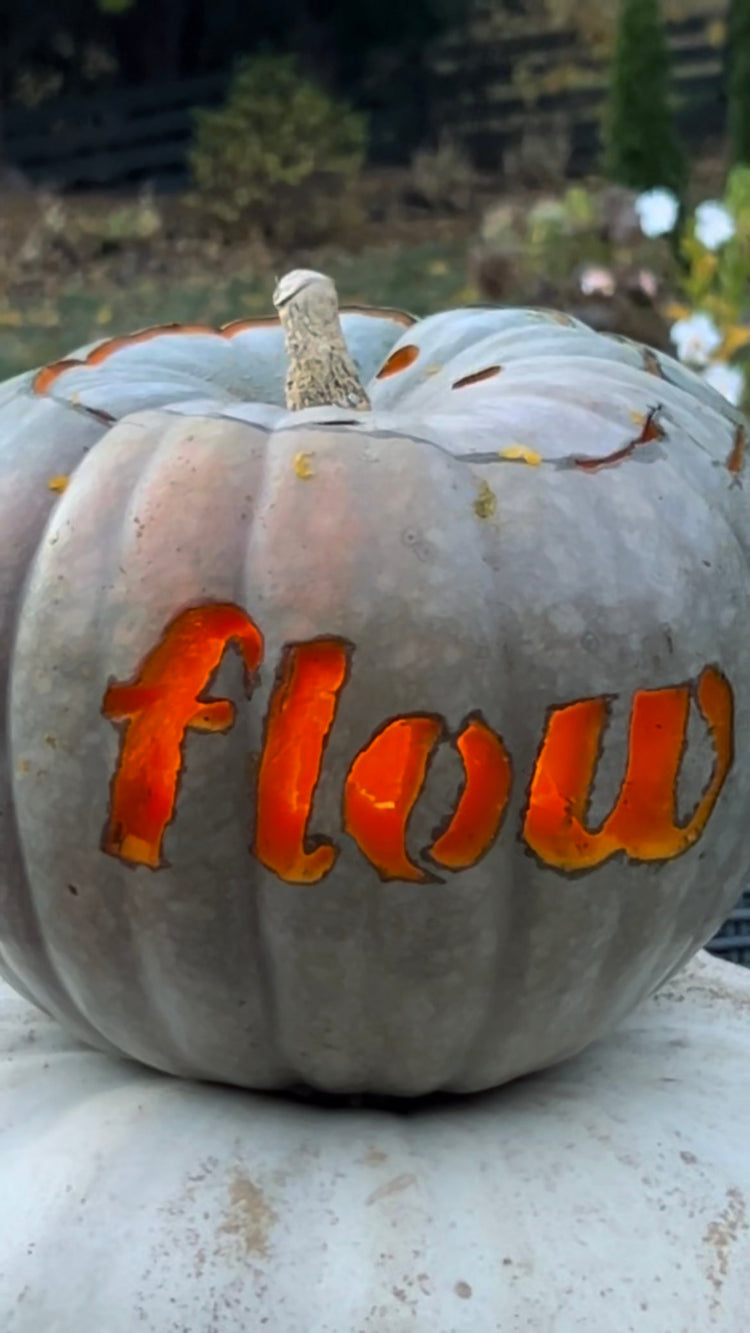 Halloween Mocktails with Flow Sparkling