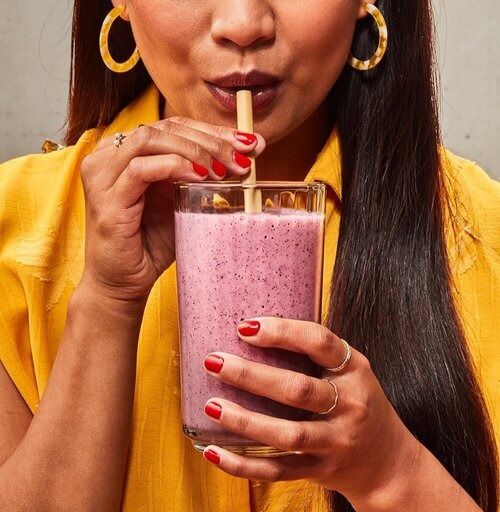 Spring Smoothies: The Best Hydrating Ingredients to Blend with Your Flow